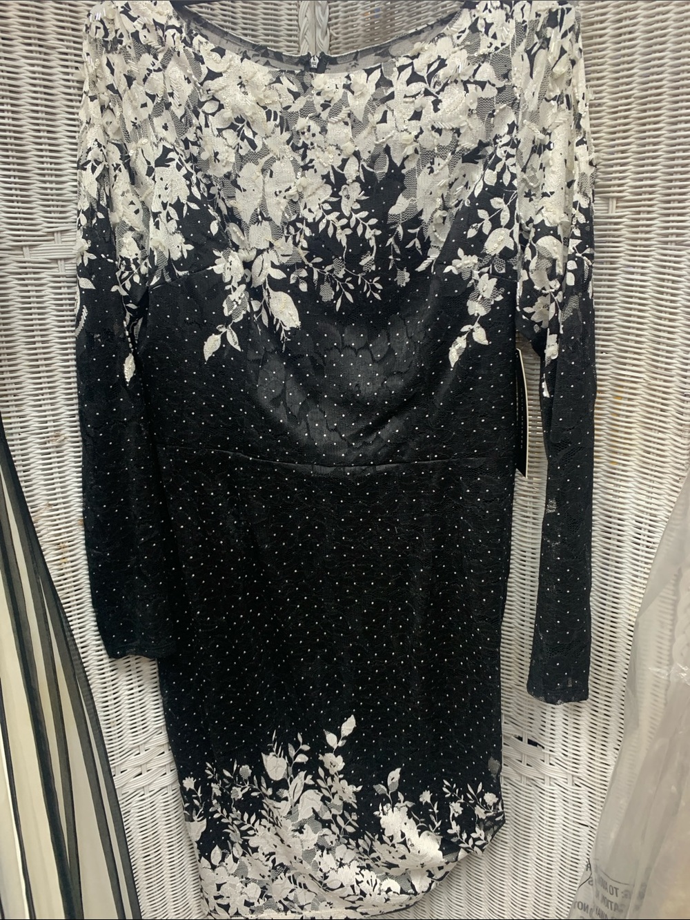 David Meister Black and White Floral Long-Sleeve Dress